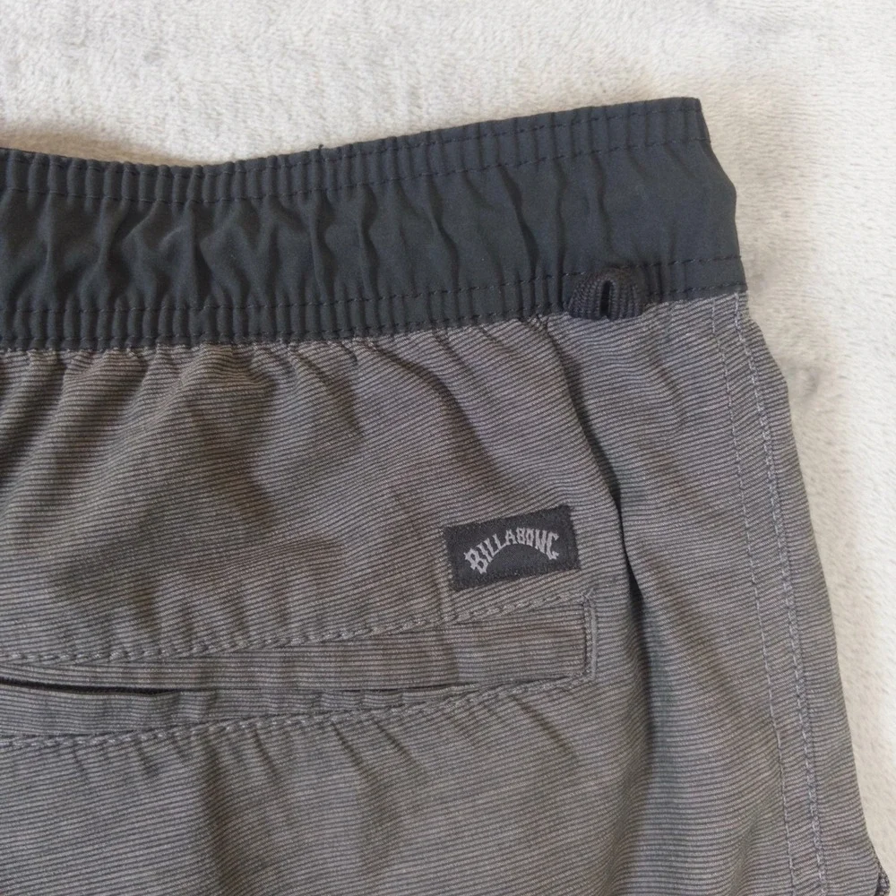 Billabong Recycler Board Shorts Mens XL Green Hybrid Swim Trunks Surf Casual